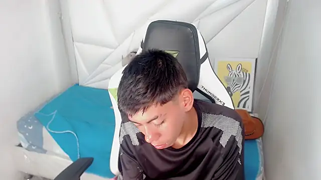 Liarr  online show from 02-05-26, 08:48