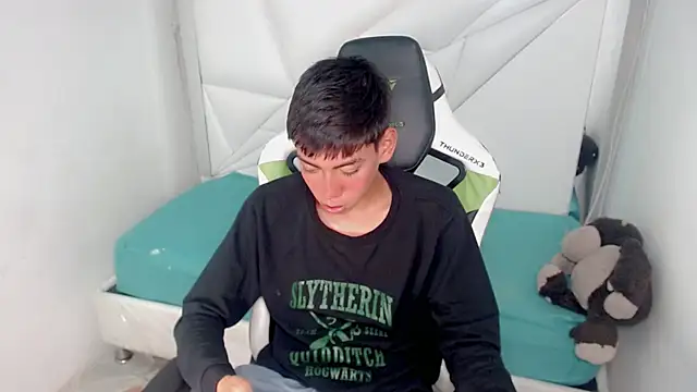 Liarr  online show from 02-24-26, 08:10