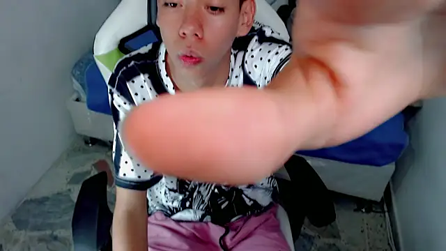 Liarr  online show from 02-11-26, 08:41