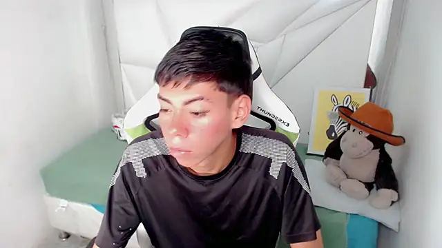 Liarr  online show from 02-13-26, 07:58