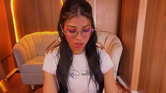 Alina b  online show from 05-26-26, 08:07