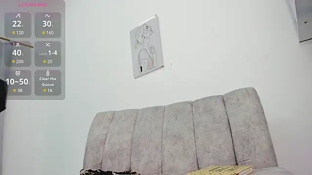 velvetluna  online show from 06-04-26, 02:11