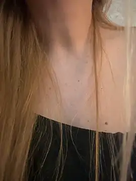 Snapshot of NikkiMis chatting on 02-02-26, 11:42 NikkiMis online show from 02-02-26, 11:42