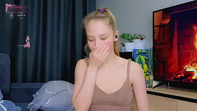 Snapshot of y0ur_sunshinee chatting on 02-01-26, 10:57 y0ur sunshinee online show from 02-01-26, 10:57