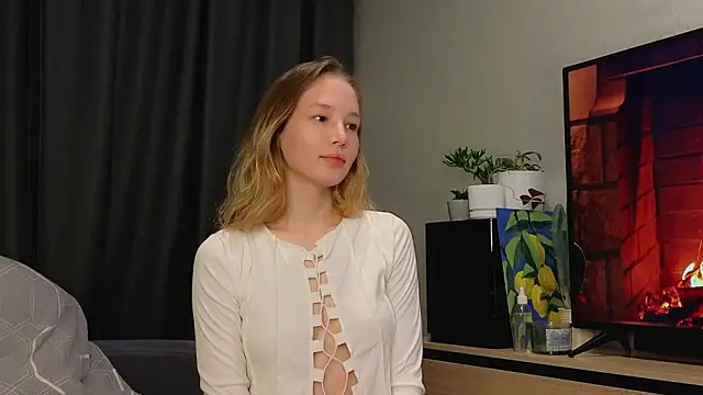 Snapshot of y0ur_sunshinee chatting on 02-11-26, 04:51 y0ur sunshinee online show from 02-11-26, 04:51