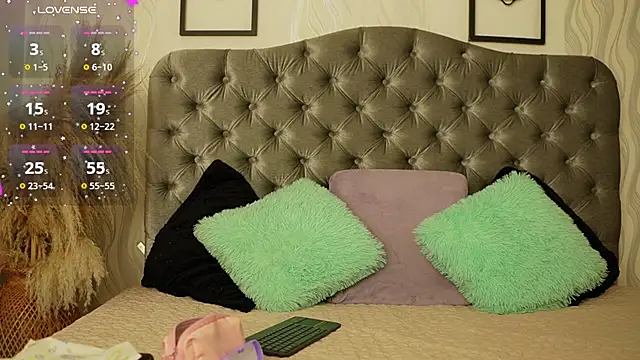 katt eyes  online show from 02-25-26, 01:22