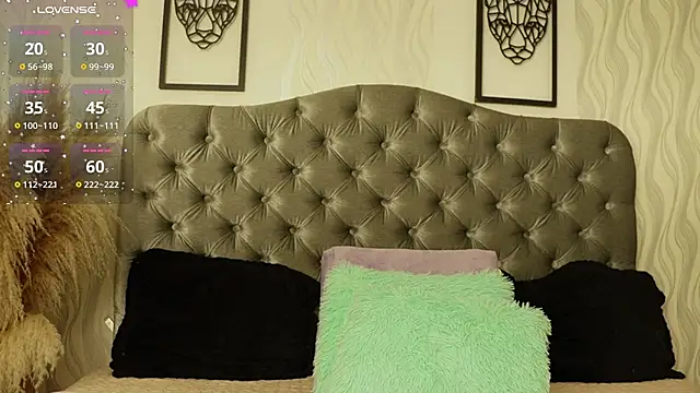 katt eyes  online show from 04-15-26, 01:37