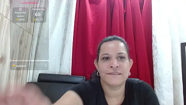 Camil4 milf 1 online show from 04-14-26, 10:15