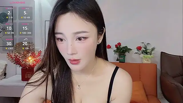 Snapshot of Lisa-295188 chatting on 02-26-26, 06:46 Lisa-295188 online show from 02-26-26, 06:46