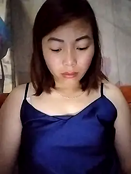 Ella-aa online show from 04-13-26, 09:19