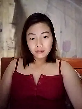 Ella-aa online show from 04-19-26, 07:38