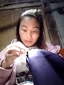 Ella-aa online show from 02-13-26, 12:38