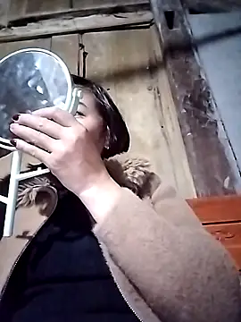 Ella-aa online show from 02-05-26, 09:54