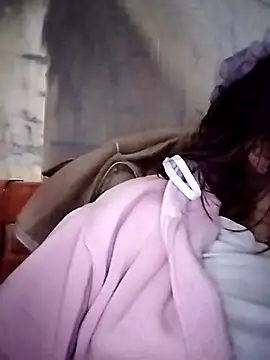 Ella-aa online show from 03-10-26, 10:14