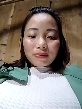 Ella-aa online show from 02-18-26, 07:49