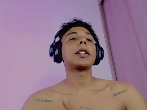 nilo2021 online show from 05-09-26, 01:25