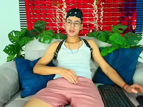 ThiiagoSaeenz online show from 02-26-26, 02:50