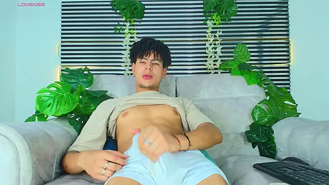 ThiiagoSaeenz online show from 04-30-26, 11:20