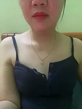 Snapshot of Baby-sexy69 chatting on 04-22-26, 02:40 Baby-sexy69 online show from 04-22-26, 02:40
