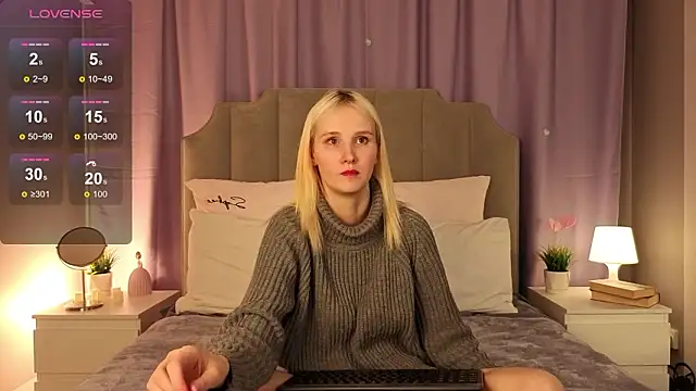 Snapshot of CrystalLili chatting on 02-28-26, 04:23 CrystalLili online show from 02-28-26, 04:23