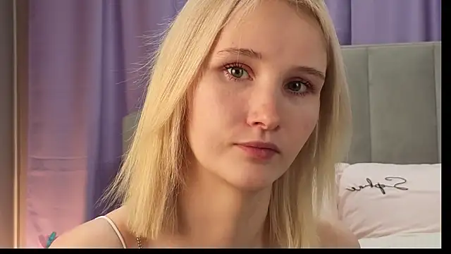 CrystalLili online show from 04-10-26, 03:13