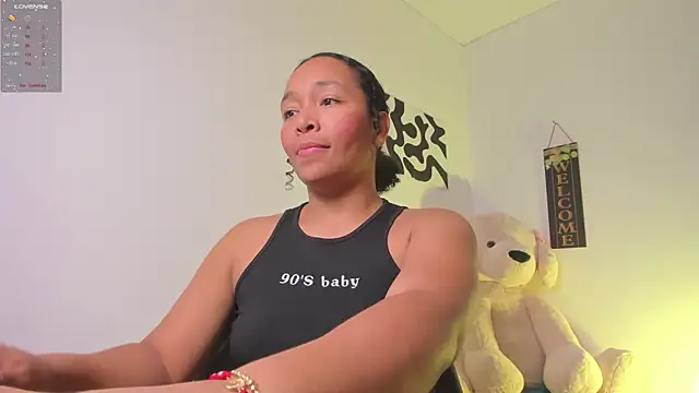 Nia13 online show from 02-05-26, 05:14