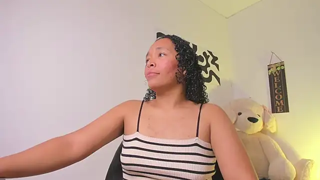 Nia13 online show from 02-26-26, 01:05