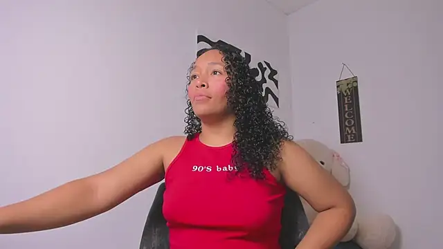 Nia13 online show from 04-06-26, 06:03