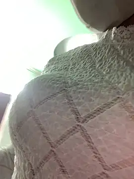 Snapshot of YANINA120 chatting on 02-18-26, 01:58 YANINA120 online show from 02-18-26, 01:58