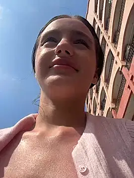 MiaTee online show from 03-21-26, 02:57