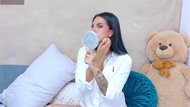 AndiVasquez online show from 05-08-26, 02:10