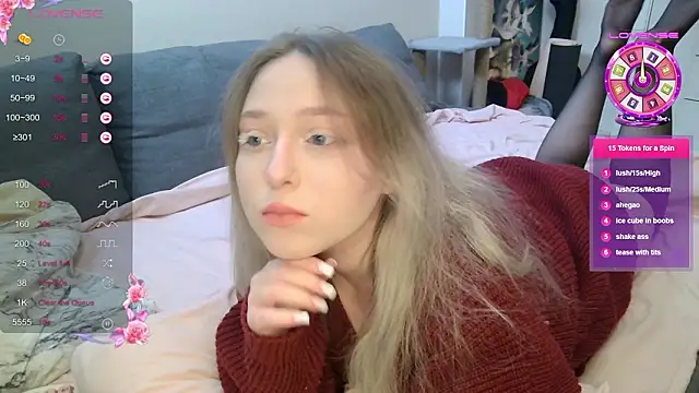 Snapshot of Emiliaaah chatting on 02-19-26, 10:29 Emiliaaah online show from 02-19-26, 10:29