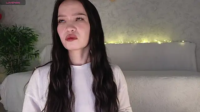 Snapshot of saya_li11 chatting on 02-22-26, 07:00 saya li11 online show from 02-22-26, 07:00