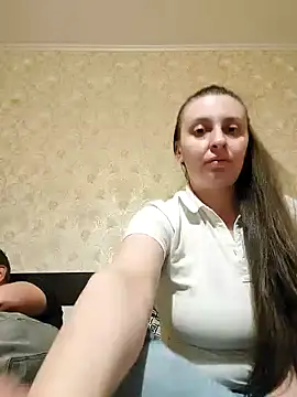 Melody29s online show from 04-19-26, 03:13