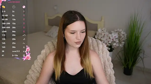 Milana Moons online show from 07-19-26, 11:18