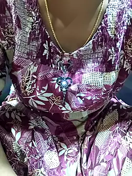 Snapshot of call_me_rani143 chatting on 02-15-26, 01:43 call me rani143 online show from 02-15-26, 01:43