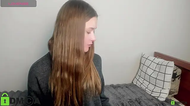 Elina X online show from 05-10-26, 01:36