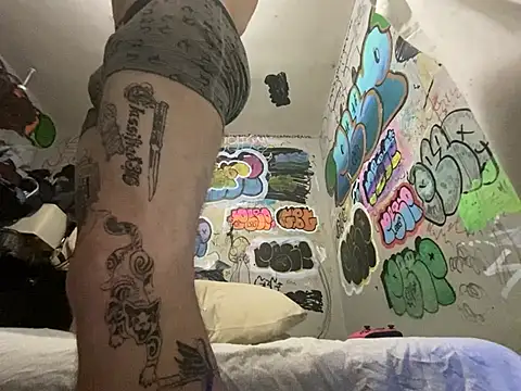Snapshot of gothboiplzty chatting on 06-30-26, 06:57 gothboiplzty online show from 06-30-26, 06:57