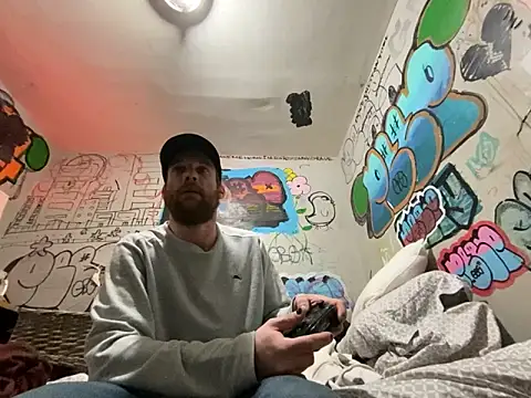 Snapshot of gothboiplzty chatting on 02-02-26, 06:12 gothboiplzty online show from 02-02-26, 06:12