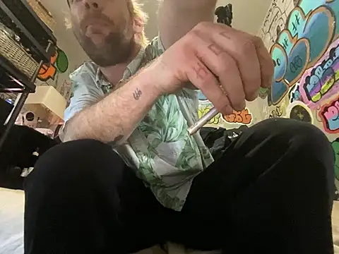 gothboiplzty online show from 05-11-26, 04:59