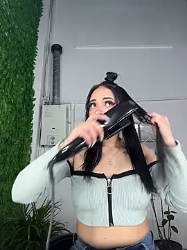 Snapshot of cristal__violetaa chatting on 02-11-26, 03:28 cristal violetaa online show from 02-11-26, 03:28