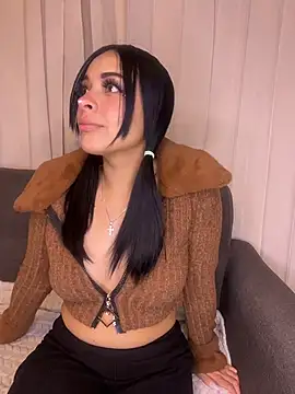 Snapshot of cristal__violetaa chatting on 02-05-26, 03:35 cristal violetaa online show from 02-05-26, 03:35