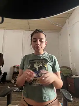 Snapshot of vainillasuave chatting on 02-28-26, 07:02 vainillasuave online show from 02-28-26, 07:02