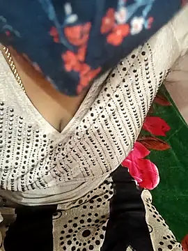 Snapshot of Madhusri_Tamil_Telugu chatting on 02-27-26, 05:35 Madhusri Tamil Telugu online show from 02-27-26, 05:35