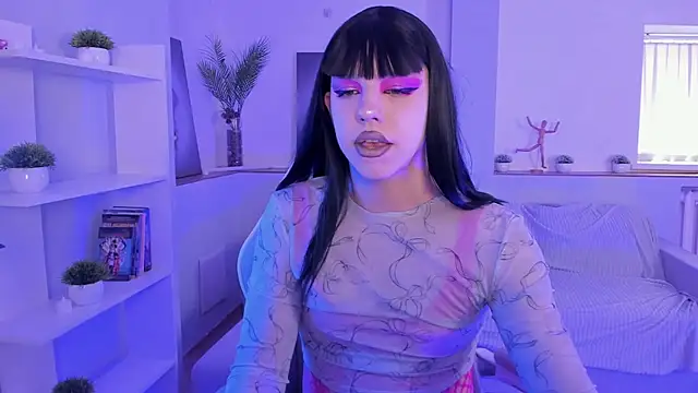 Snapshot of Madison_dolly chatting on 04-11-26, 08:29 Madison dolly online show from 04-11-26, 08:29