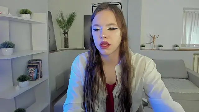 Snapshot of Madison_dolly chatting on 04-12-26, 08:50 Madison dolly online show from 04-12-26, 08:50