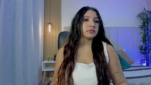 Victoria Rosee online show from 04-18-26, 12:51