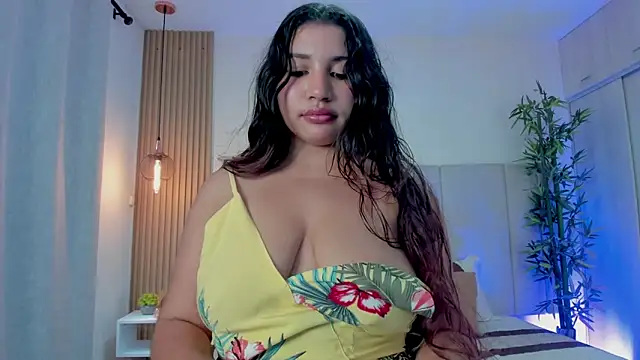 Victoria Rosee online show from 05-11-26, 04:04