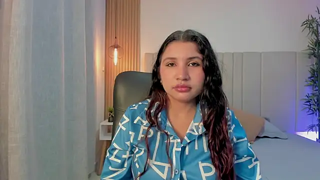 Victoria Rosee online show from 05-23-26, 12:15