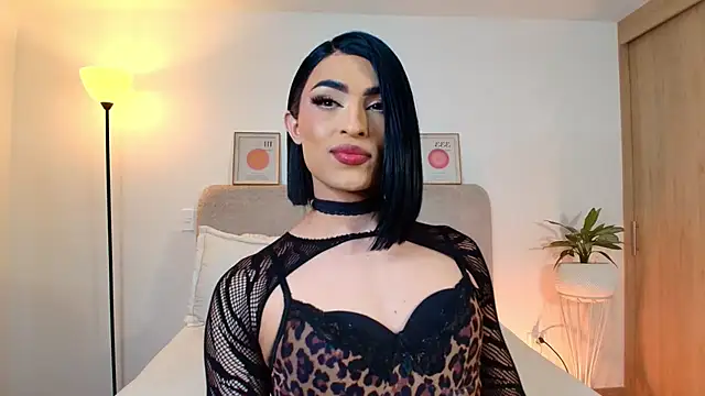 KarolPortellaa online show from 04-05-26, 12:01